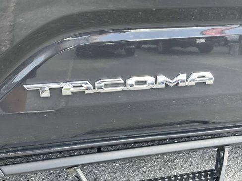 Used 2024 Toyota Tacoma SR5 w/ SR5 Upgrade Package image 11