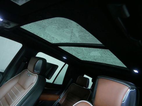 Used 2024 GMC Yukon Denali Ultimate image 12