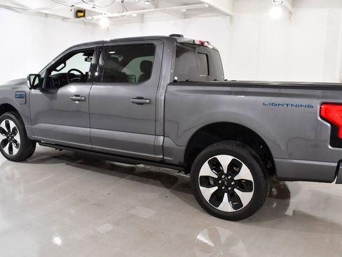 Used 2025 Ford F150 Lightning Platinum AWD/4WD image 15
