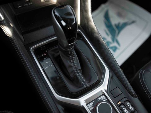 Used 2020 Subaru Forester Touring image 10