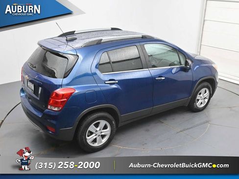 Used 2019 Chevrolet Trax LT w/ LT Convenience Package AWD/4WD image 33