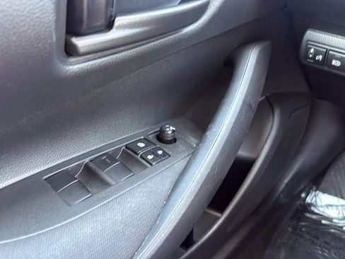 Certified 2022 Toyota Corolla LE w/ Carpet Mat Package (TMS) FWD image 19