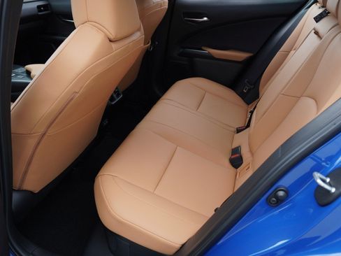 Certified 2025 Lexus UX 300h FWD w/ Accessory Package (Z1) image 29