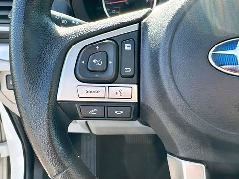 Used 2018 Subaru Forester 2.5i Premium w/ All-Weather Package AWD/4WD image 8