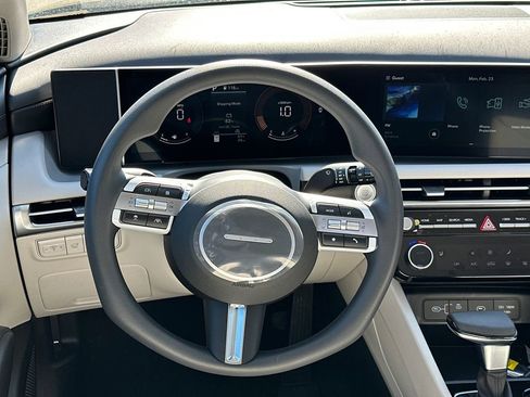 New 2026 Hyundai Tucson SEL FWD image 24