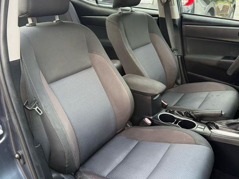 Used 2017 Toyota Corolla L FWD image 12