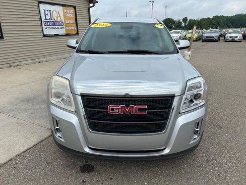 Used 2013 GMC Terrain SLE FWD image 2