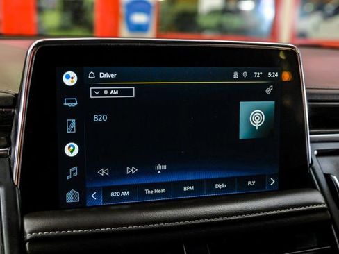 Used 2022 Chevrolet Suburban LT image 24