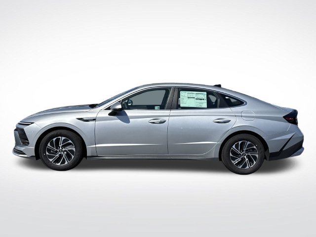New 2026 Hyundai Sonata Blue FWD image 14