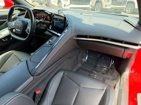 Used 2024 Chevrolet Corvette Stingray Coupe w/ 1LT RWD image 31