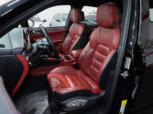 Used 2022 Porsche Macan GTS AWD/4WD image 22