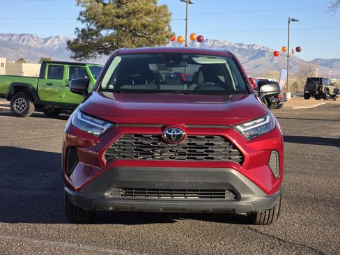 Used 2024 Toyota RAV4 LE image 19