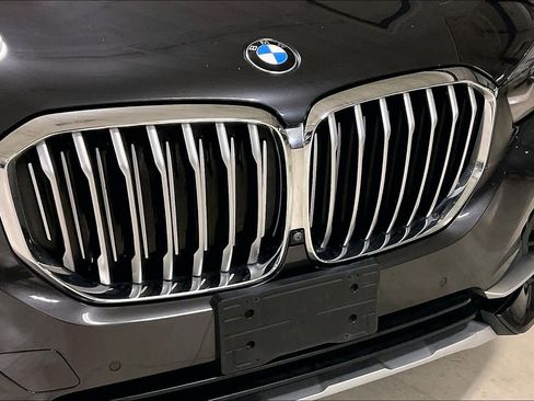 Used 2021 BMW X5 xDrive40i w/ Premium Package 2 image 30