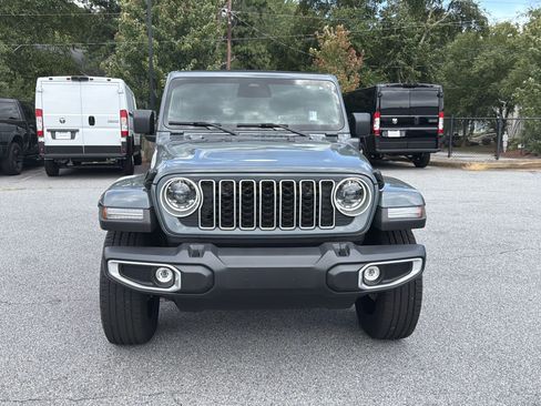 Used 2025 Jeep Wrangler Unlimited Sahara w/ Safety Group AWD/4WD image 2
