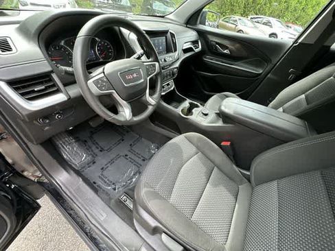 Used 2024 GMC Terrain SLE AWD/4WD image 15