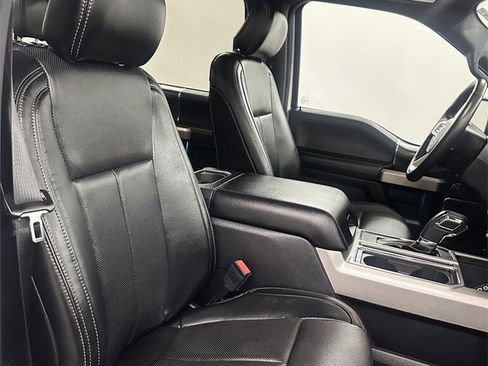 Used 2018 Ford F150 Lariat image 43