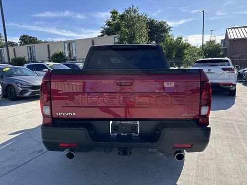 Certified 2024 Honda Ridgeline Sport image 6