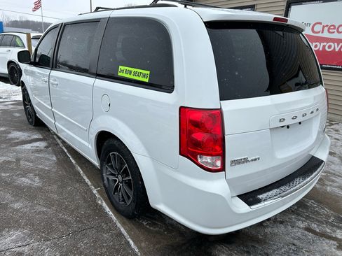 Used 2017 Dodge Grand Caravan GT image 7