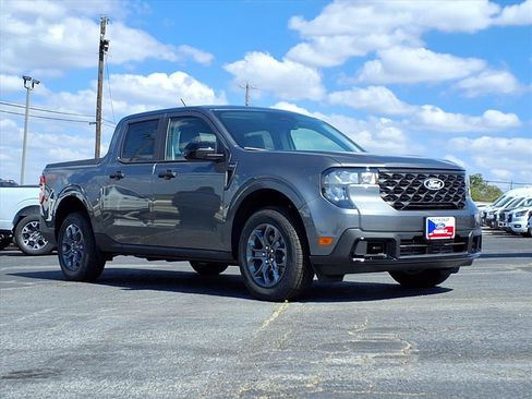 New 2025 Ford Maverick XLT w/ XLT Luxury Package image 3