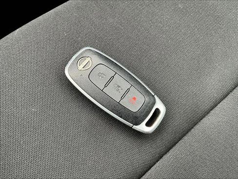 Certified 2023 Nissan Rogue S image 29