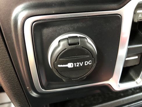 Used 2019 Jeep Wrangler Unlimited Sport S AWD/4WD image 33