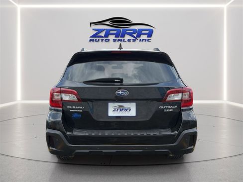 Used 2018 Subaru Outback 3.6R Touring w/ Popular Package #3 AWD/4WD image 6
