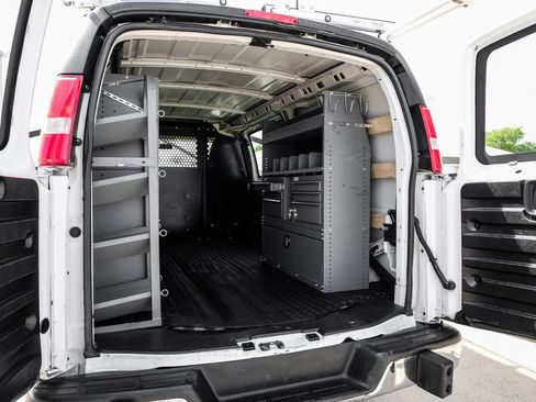 Used 2021 GMC Savana 2500 w/ Driver Convenience Package image 43