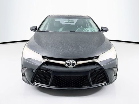 Used 2015 Toyota Camry XSE image 2