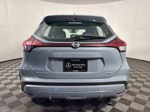 Used 2021 Nissan Kicks SR w/ SR Premium Package FWD image 5