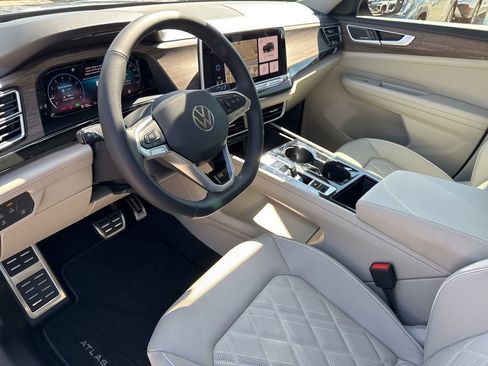 New 2026 Volkswagen Atlas SEL Premium R-Line image 10