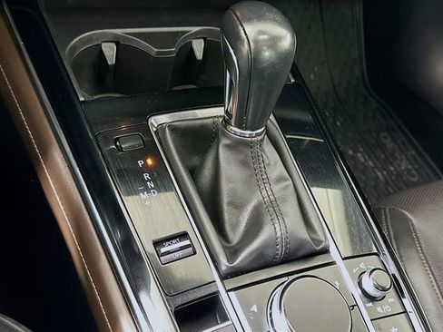 Used 2022 MAZDA CX-30 AWD 2.5 S w/ Premium Package image 17