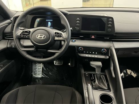 Certified 2026 Hyundai Elantra Sport image 24