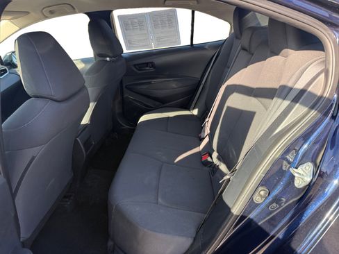 Used 2022 Toyota Corolla LE image 16