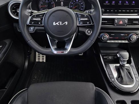 Used 2024 Kia Forte GT-Line image 15