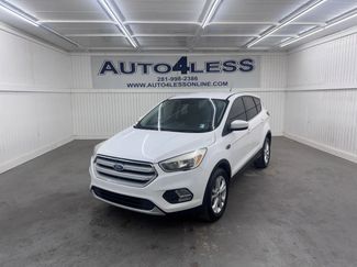 Used 2019 Ford Escape SE video 1