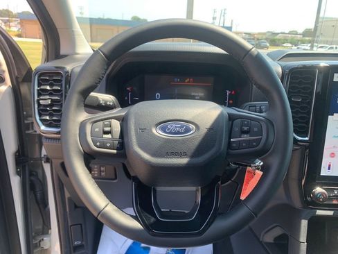 New 2025 Ford Ranger XLT w/ FX4 Off-Road Package image 16