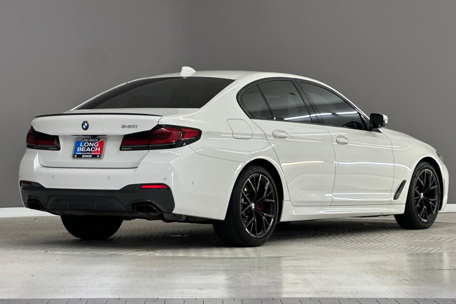 Certified 2023 BMW 540i w/ M Sport Package RWD image 8