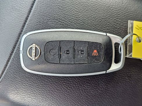 Used 2026 Nissan Kicks SV FWD image 28