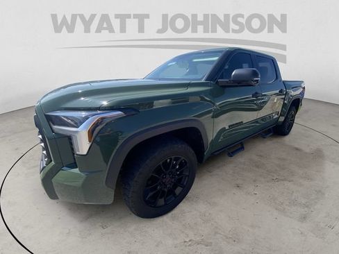 Used 2023 Toyota Tundra SR5 w/ SR5 Convenience Package AWD/4WD image 2