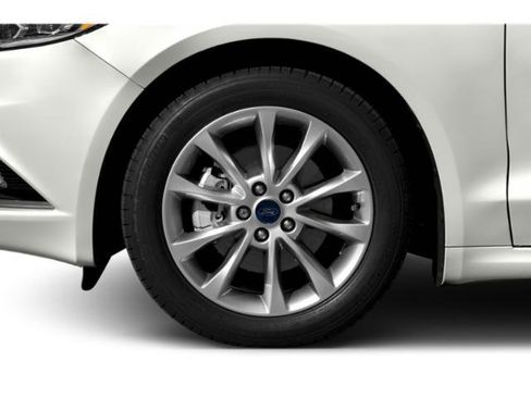 Used 2018 Ford Fusion S FWD image 11