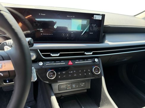 New 2025 Hyundai Sonata Limited image 12