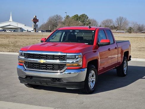 Used 2018 Chevrolet Silverado 1500 LT image 3