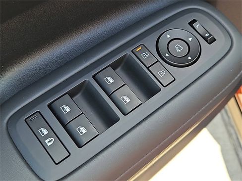 Used 2024 Hyundai Santa Fe Calligraphy image 18