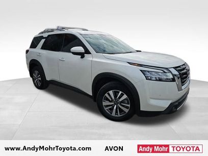 Used 2023 Nissan Pathfinder SL