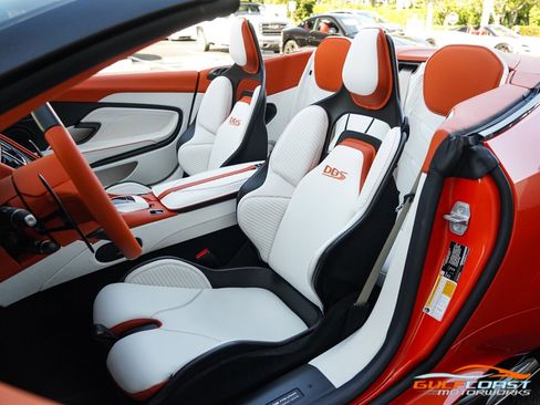Used 2023 Aston Martin DBS Superleggera Volante RWD image 22
