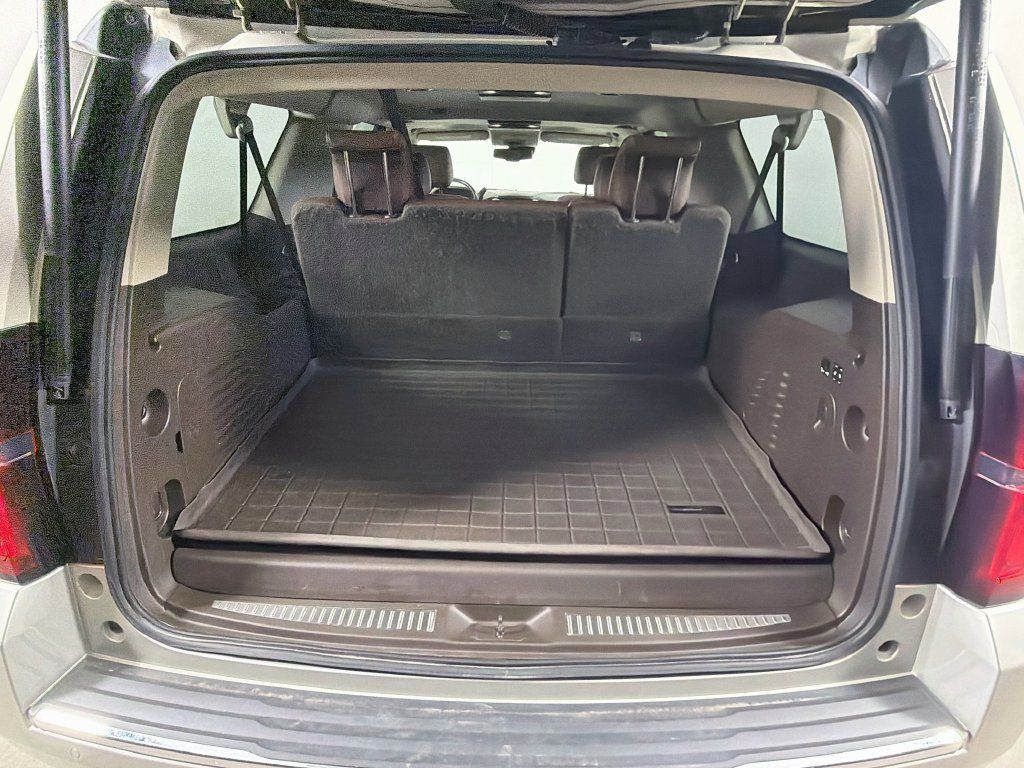 Used 2017 Chevrolet Suburban Premier AWD/4WD image 25