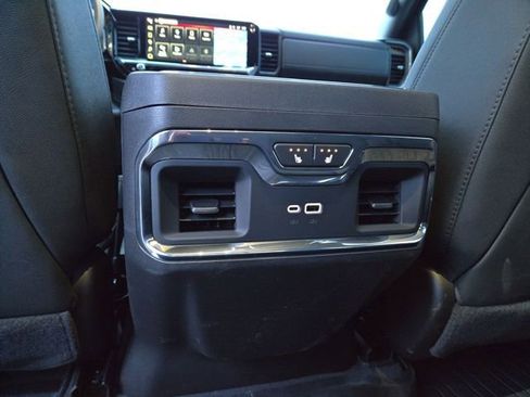 New 2026 GMC Sierra 1500 SLT w/ SLT Premium Package image 34