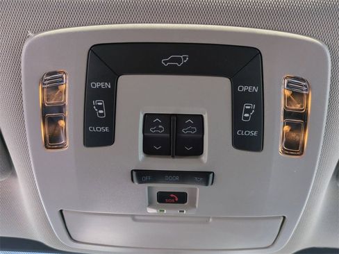 Certified 2024 Toyota Sienna XLE w/ XLE Plus Package image 16