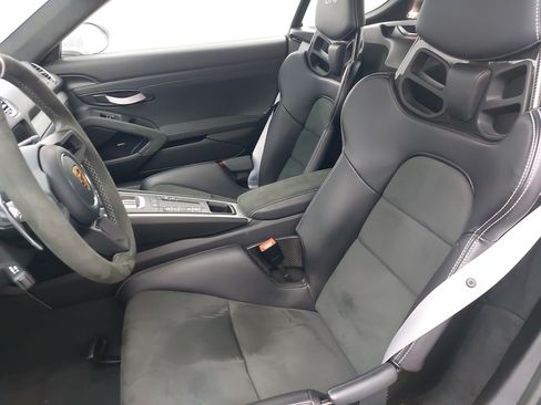 Certified 2022 Porsche 718 Cayman GT4 RWD image 5