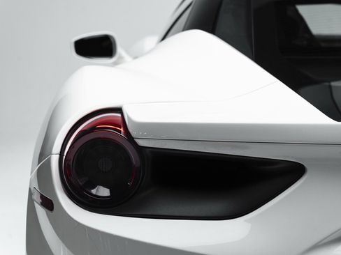 Used 2016 Ferrari 488 GTB Base image 63